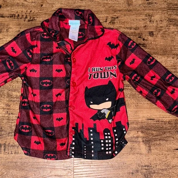 Batman Red and Black Kids Pajamas - Picture 3 of 4